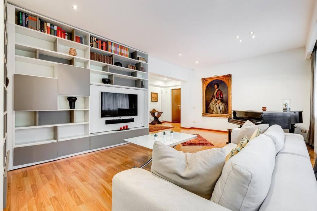 Exclusive Apartment In Eur Lake Rom Eksteriør billede